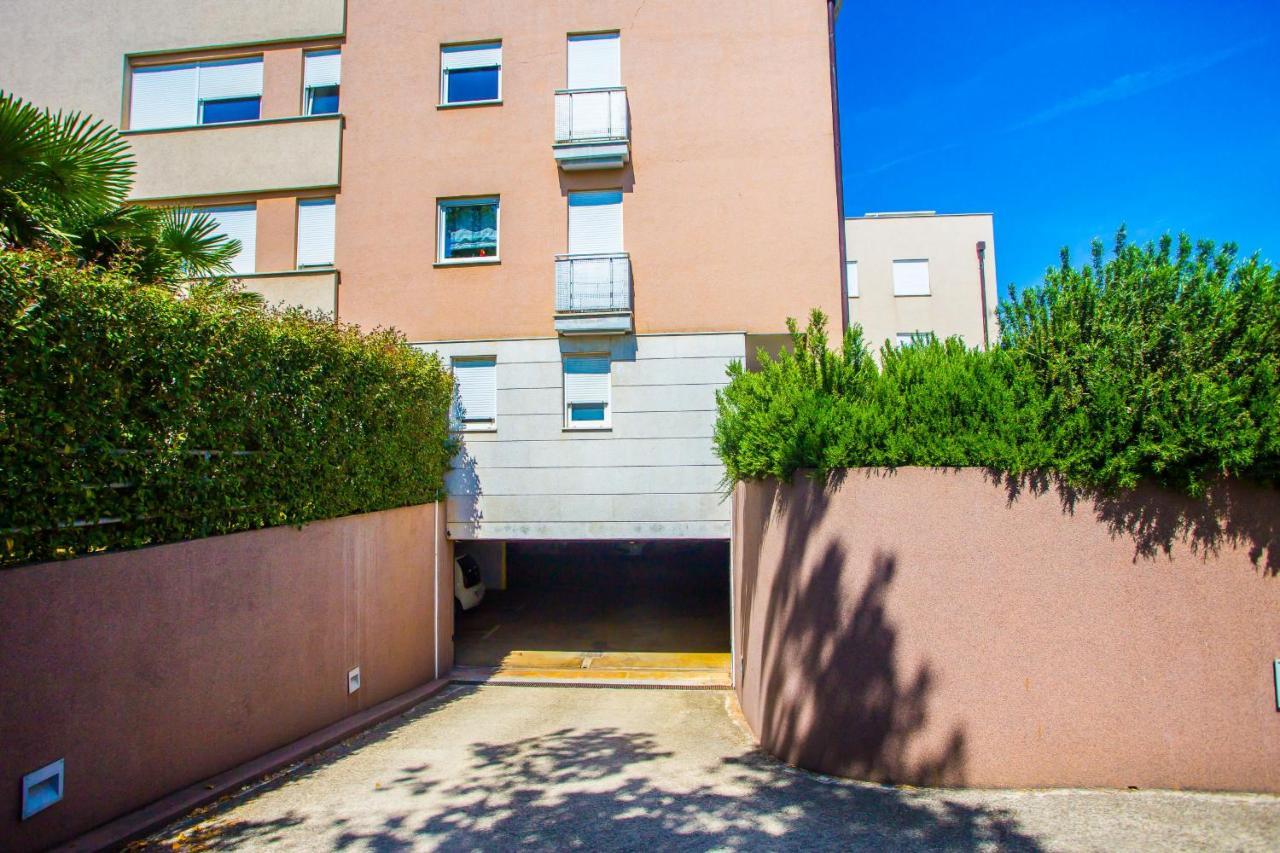Apartment Dora Near Sea And Center With Private Garage *