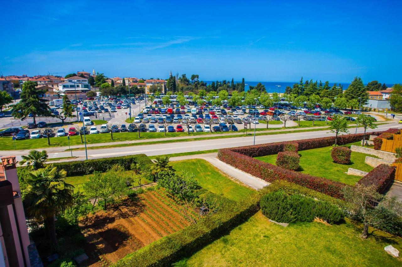 Dora Near Sea And Center With Private Garage