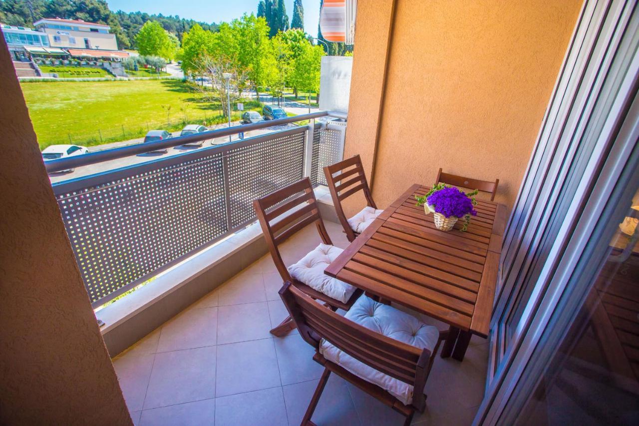 Dora Near Sea And Center With Private Garage Apartment *